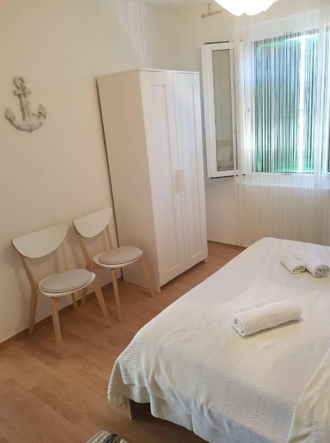 Apartment Diana - Great Location, Cosy 2 Bedroom, 2 Bathroom Apt 쿠클리차 외부 사진